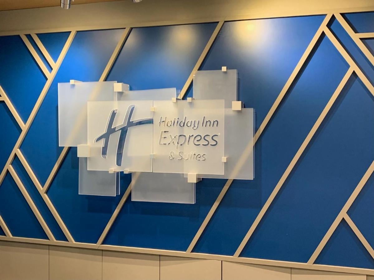 Holiday Inn Express & Suites - Courtenay - Comox By Ihg Zewnętrze zdjęcie