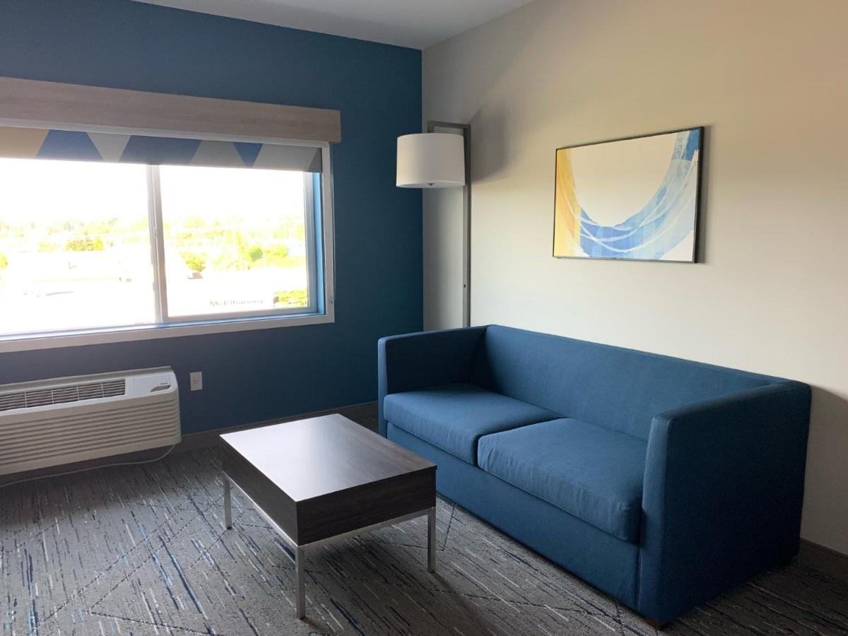 Holiday Inn Express & Suites - Courtenay - Comox By Ihg Zewnętrze zdjęcie