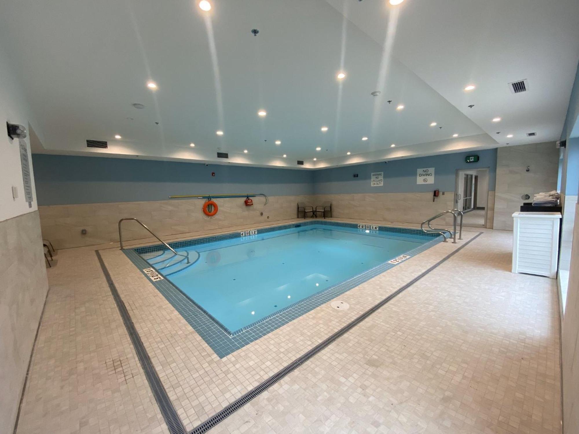 Holiday Inn Express & Suites - Courtenay - Comox By Ihg Zewnętrze zdjęcie