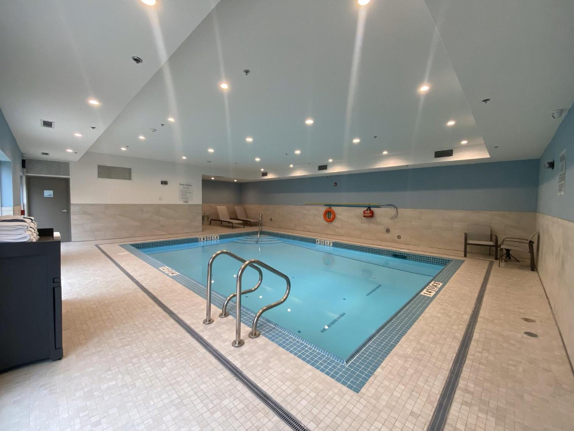 Holiday Inn Express & Suites - Courtenay - Comox By Ihg Zewnętrze zdjęcie
